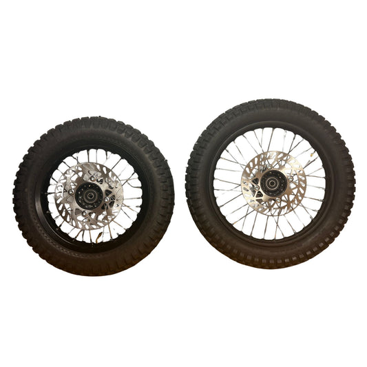 eMOTO wheel set for Tuttio Soleil 01 with Shinko 241 tires, product image showing both front and rear wheels with mounted tires on a white background